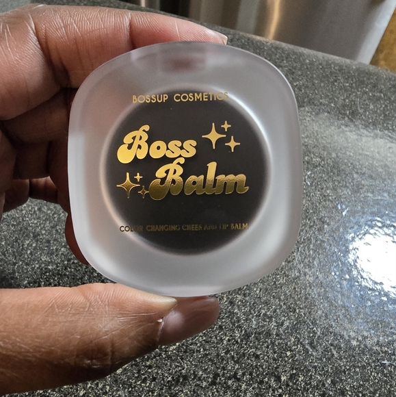 Color Changing Blush - Picture 3 of 5